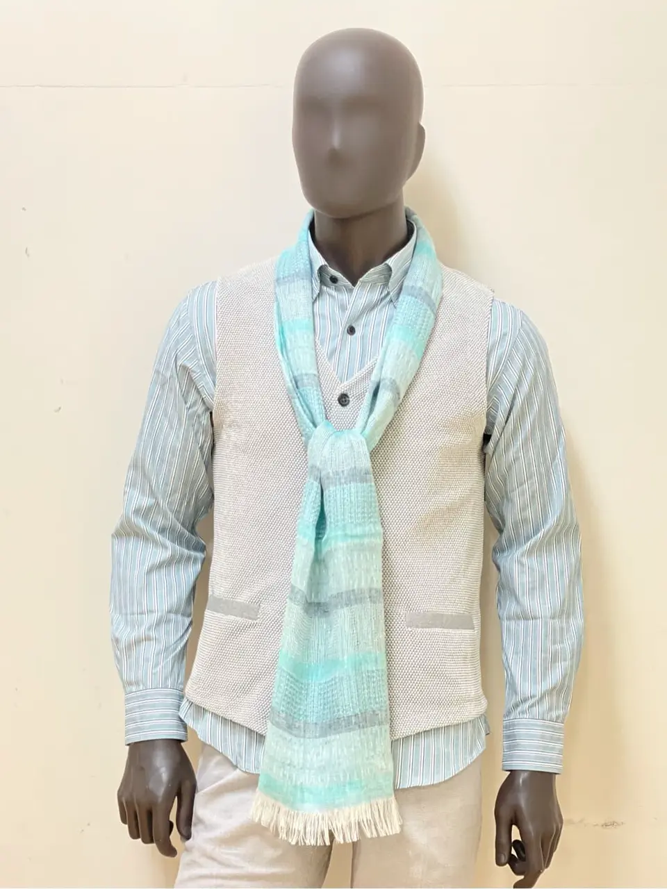 JOSEPH ABBOUD 金本 コーディネート画像