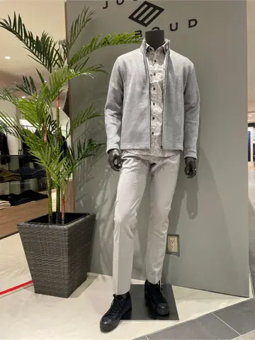 JOSEPH ABBOUD 伊津野 コーディネート画像