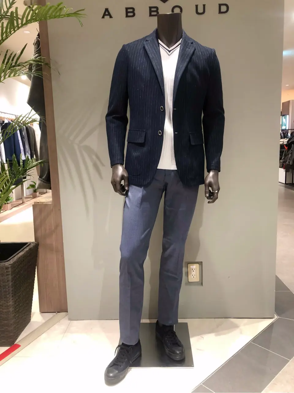 JOSEPH ABBOUD 川田 コーディネート画像