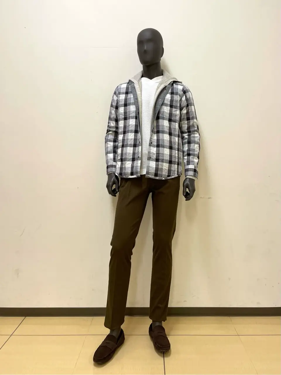 JOSEPH ABBOUD 金本 コーディネート画像