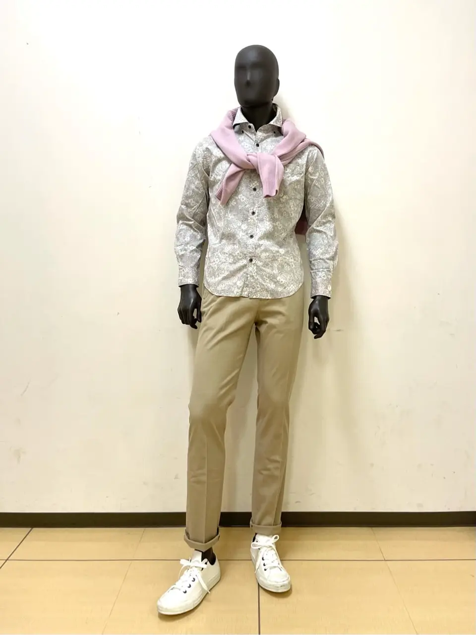 JOSEPH ABBOUD 金本 コーディネート画像