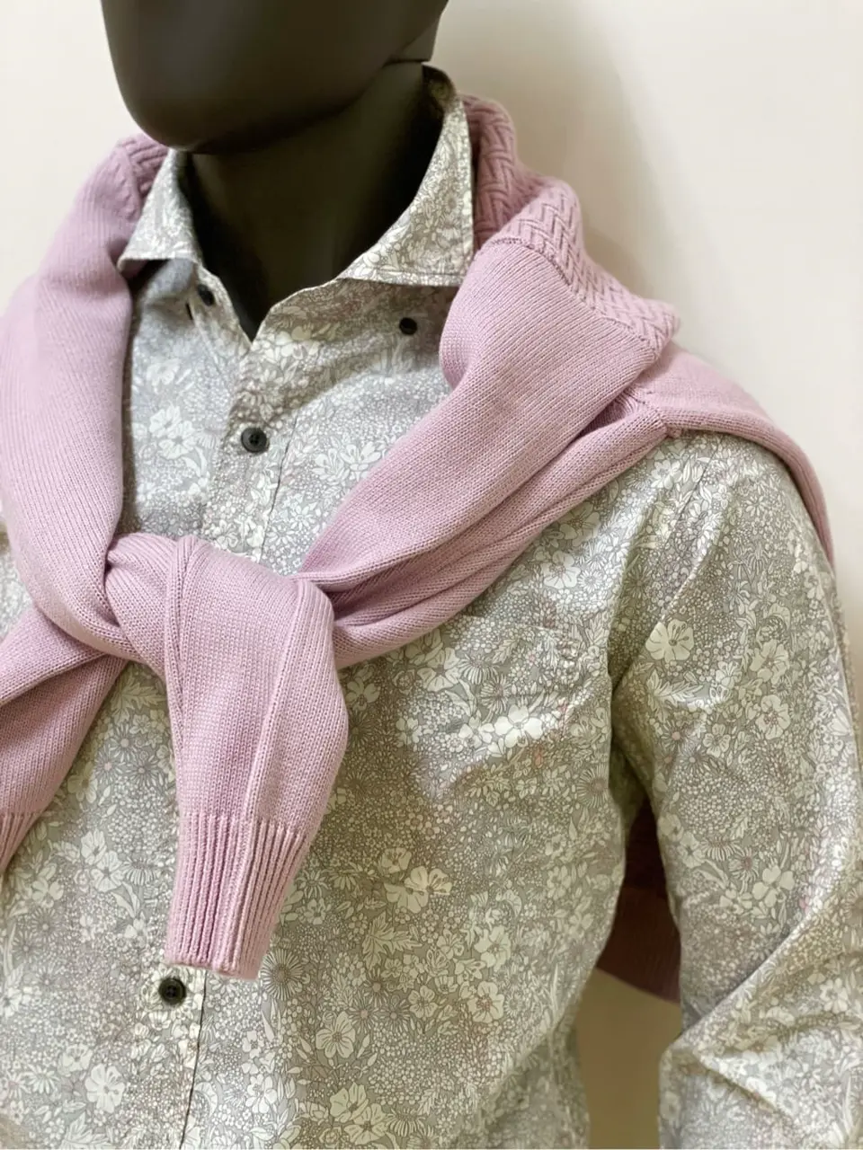 JOSEPH ABBOUD 金本 コーディネート画像