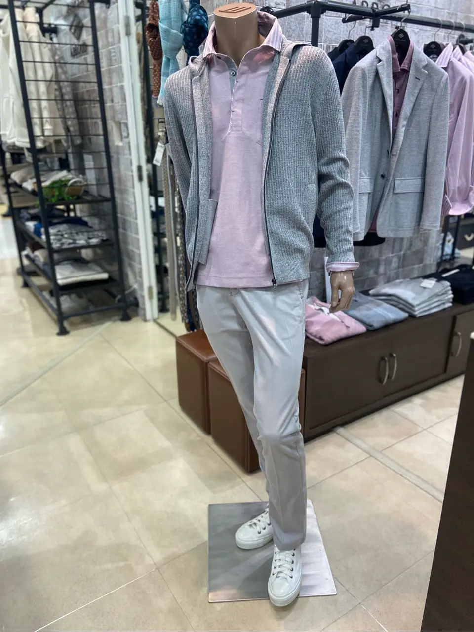 JOSEPH ABBOUD たかい　かおり コーディネート画像