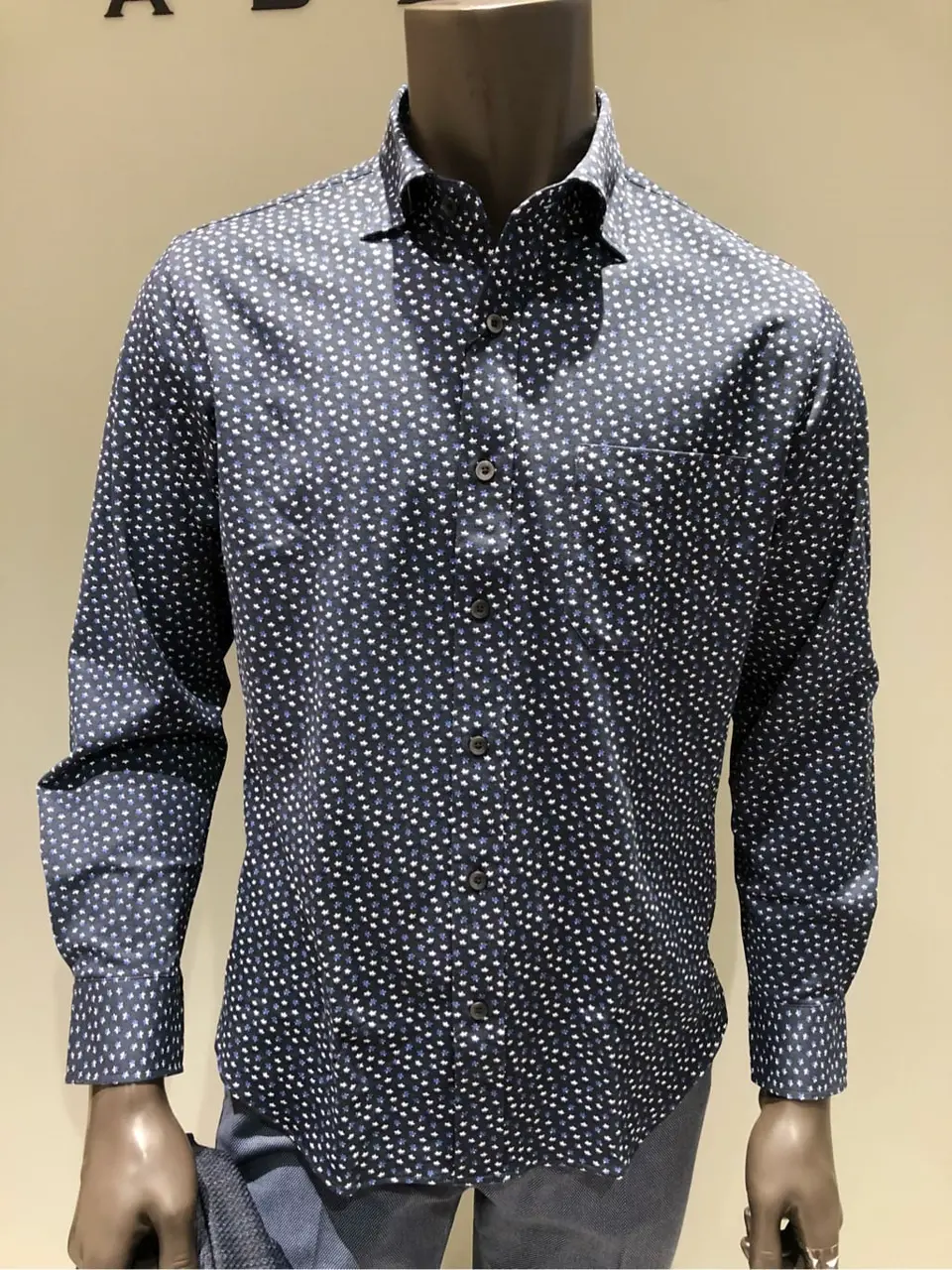 JOSEPH ABBOUD 川田 コーディネート画像