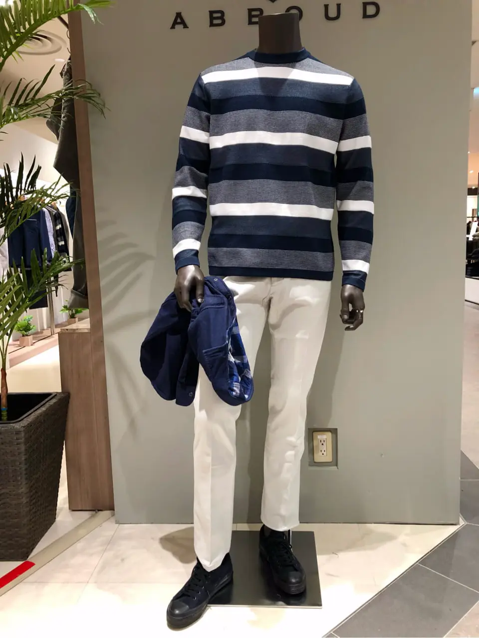 JOSEPH ABBOUD 川田 コーディネート画像