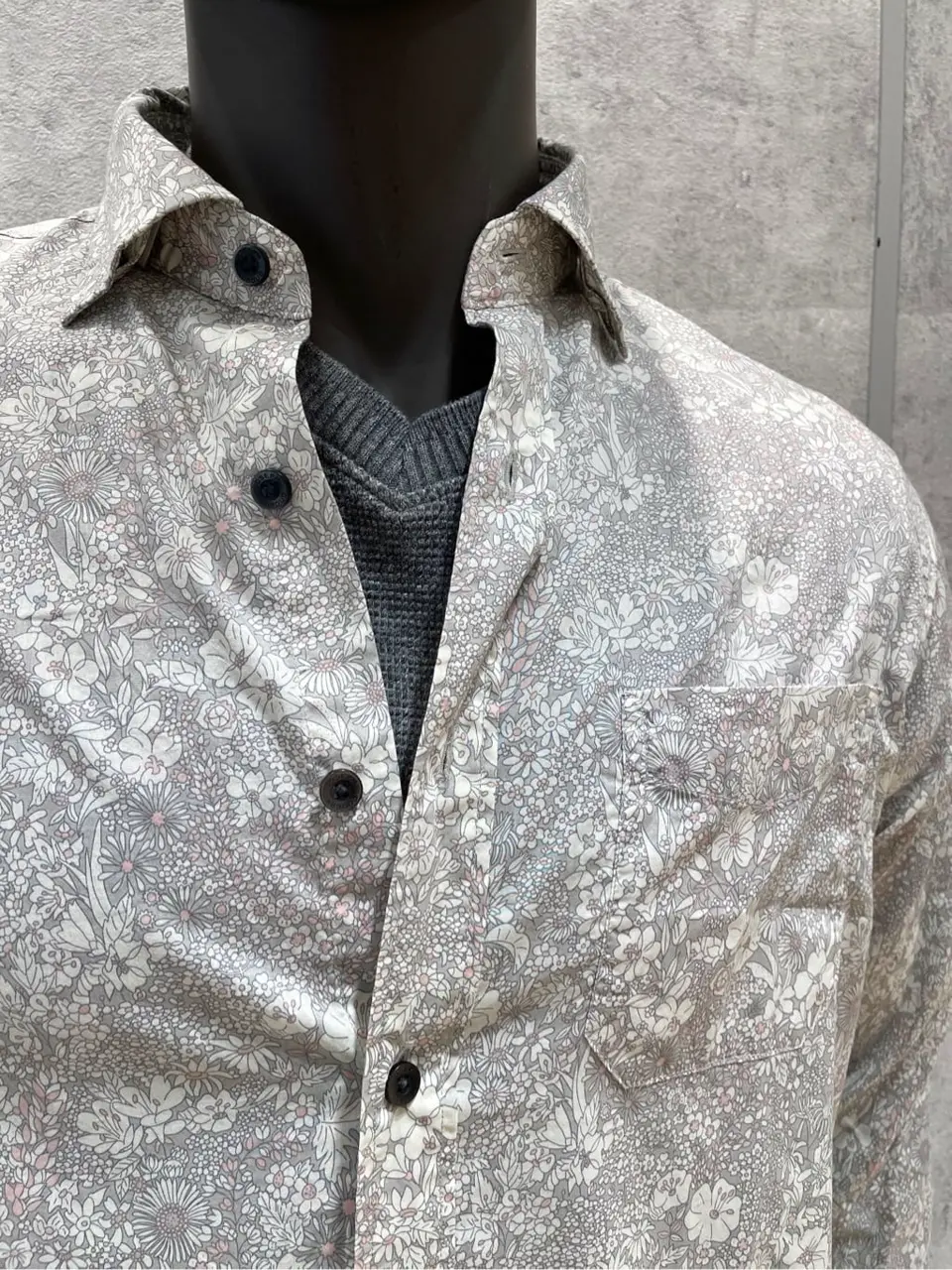 JOSEPH ABBOUD 二澤 コーディネート画像