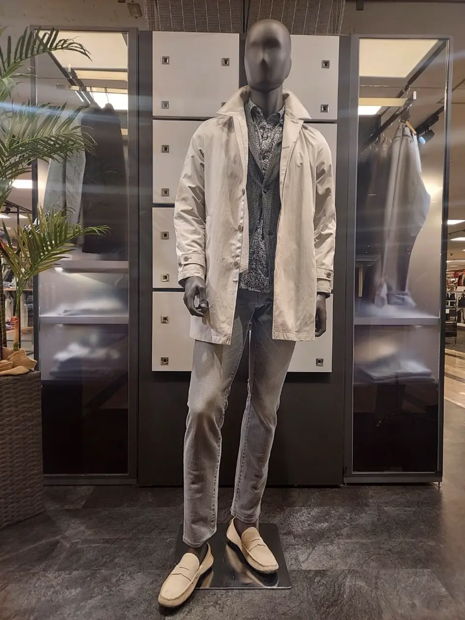 JOSEPH ABBOUD 宮下 コーディネート画像