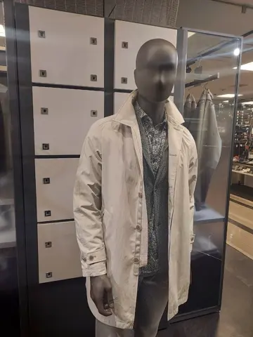 JOSEPH ABBOUD 宮下 コーディネート画像