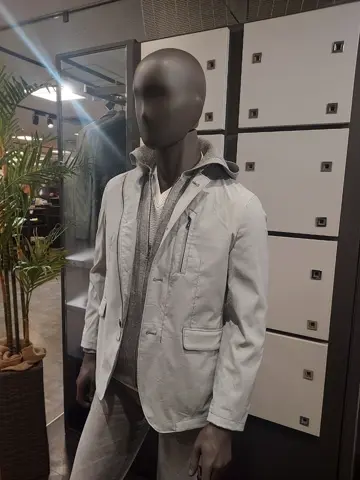 JOSEPH ABBOUD 宮下 コーディネート画像