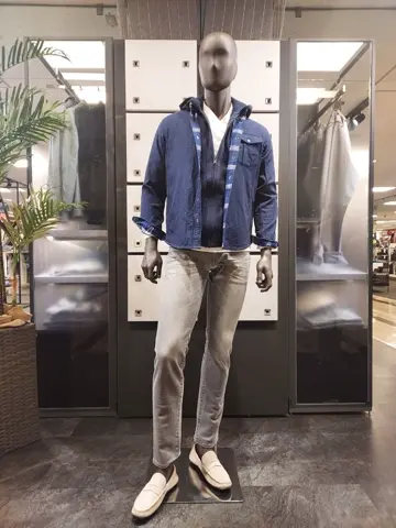 JOSEPH ABBOUD 宮下 コーディネート画像