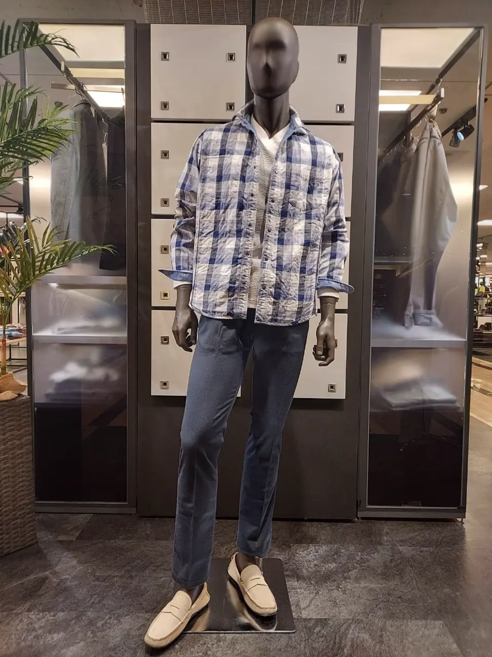 JOSEPH ABBOUD 宮下 コーディネート画像