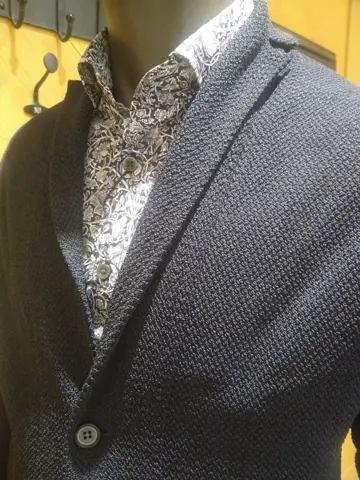 JOSEPH ABBOUD 重留 コーディネート画像