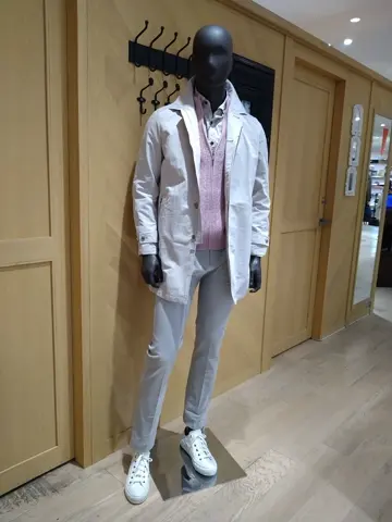 JOSEPH ABBOUD 重留 コーディネート画像