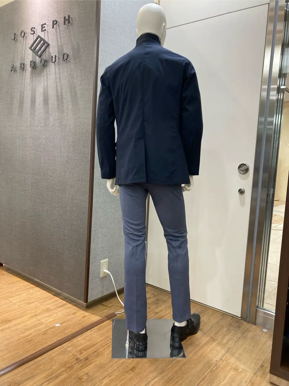 JOSEPH ABBOUD 丈六 コーディネート画像