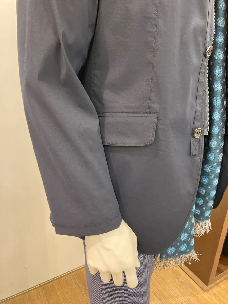 JOSEPH ABBOUD 丈六 コーディネート画像