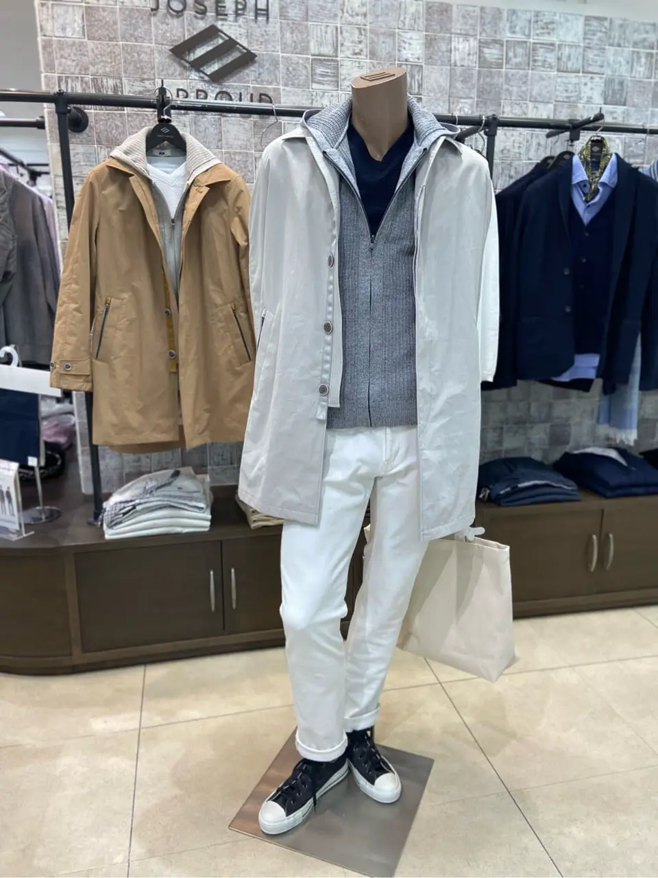  たかい　かおり コーディネート画像