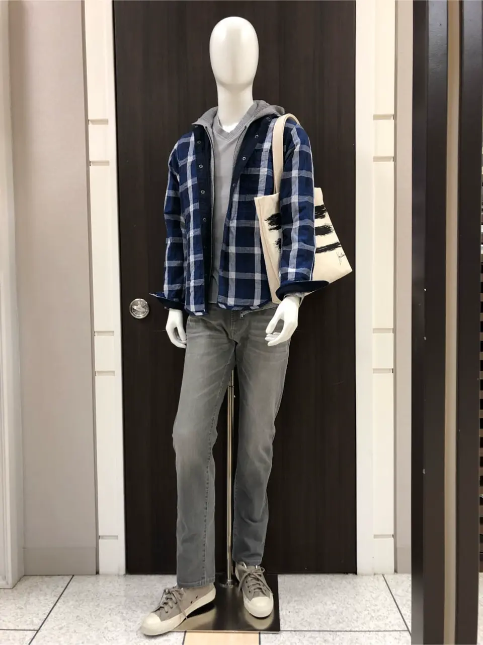 JOSEPH ABBOUD 山口 コーディネート画像