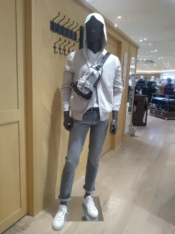 JOSEPH ABBOUD 重留 コーディネート画像