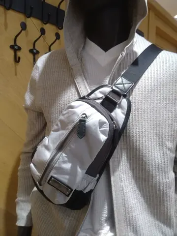 JOSEPH ABBOUD 重留 コーディネート画像