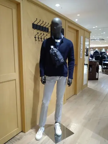 JOSEPH ABBOUD 重留 コーディネート画像