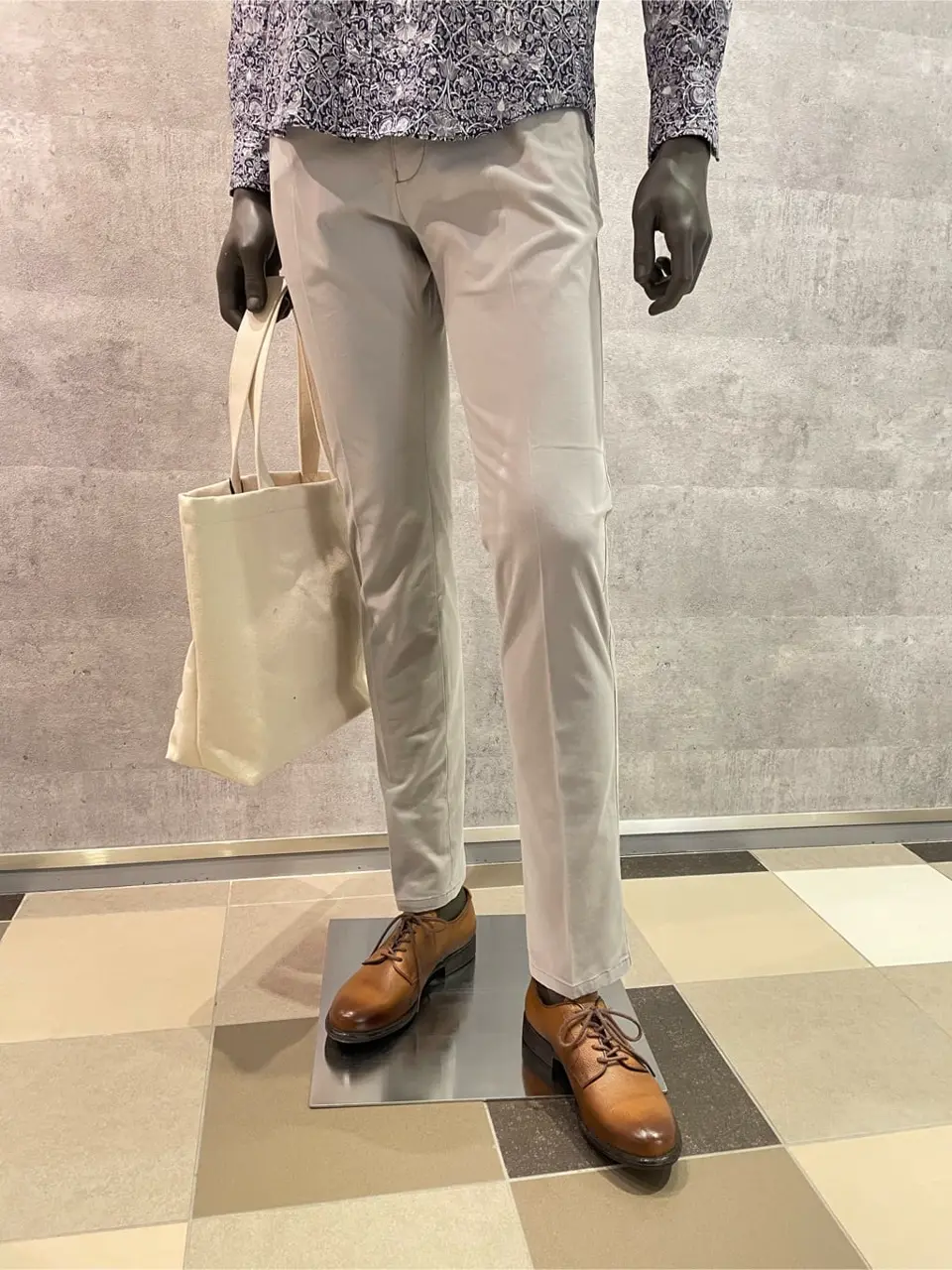 JOSEPH ABBOUD 東　 コーディネート画像