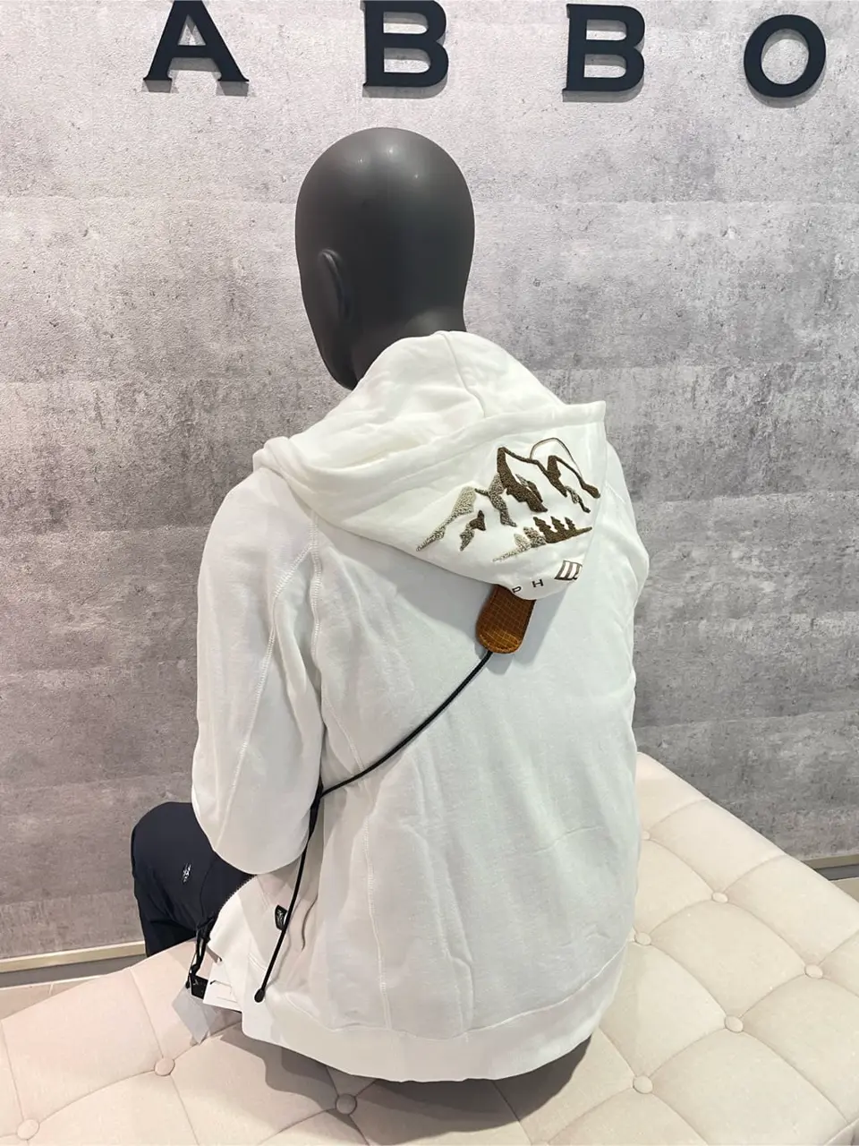 JOSEPH ABBOUD 東　 コーディネート画像