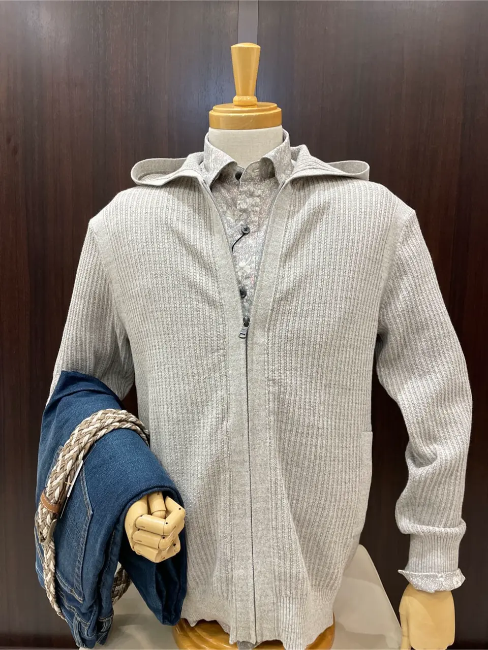 JOSEPH ABBOUD 松山 コーディネート画像