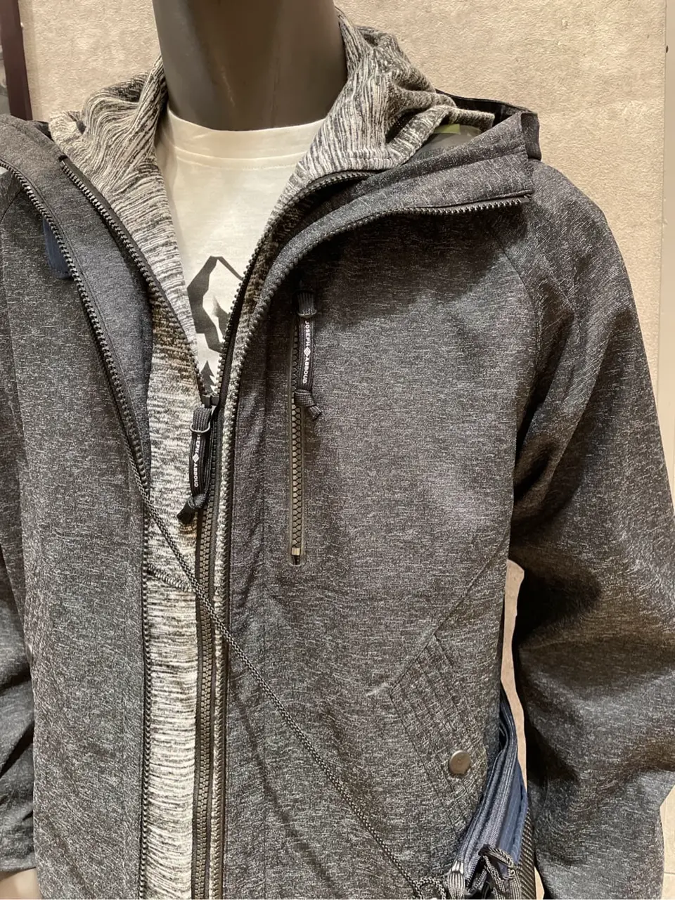 JOSEPH ABBOUD 二澤 コーディネート画像