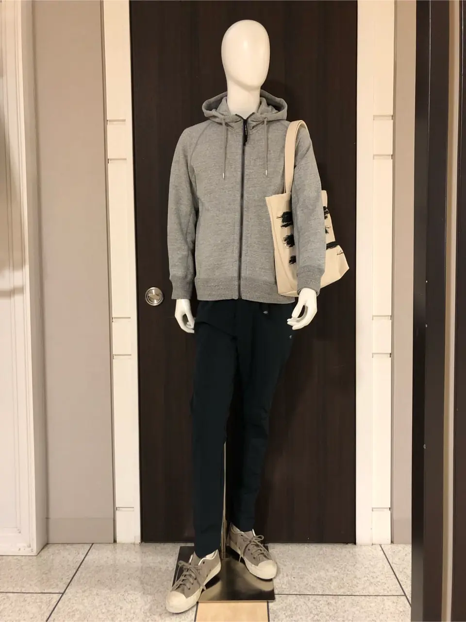 JOSEPH ABBOUD 山口 コーディネート画像