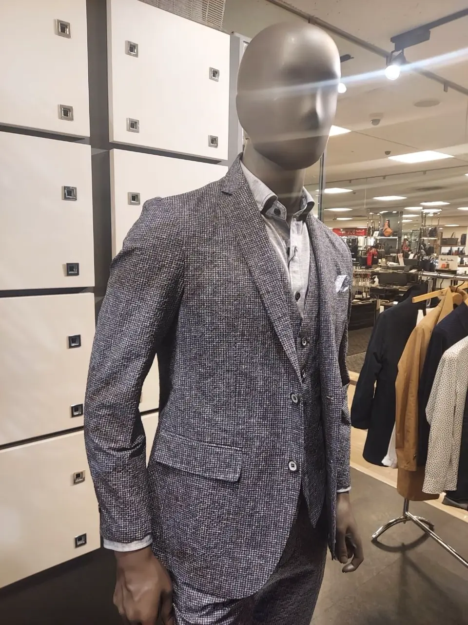 JOSEPH ABBOUD 宮下 コーディネート画像