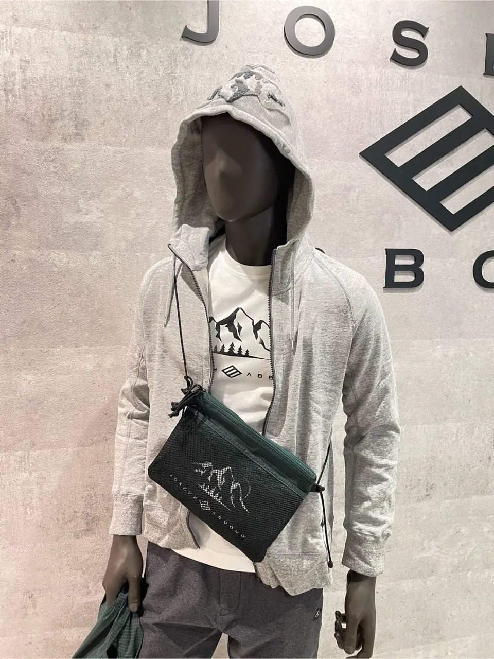 JOSEPH ABBOUD 東　 コーディネート画像