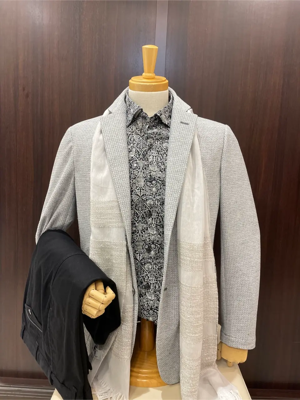 JOSEPH ABBOUD 松山 コーディネート画像