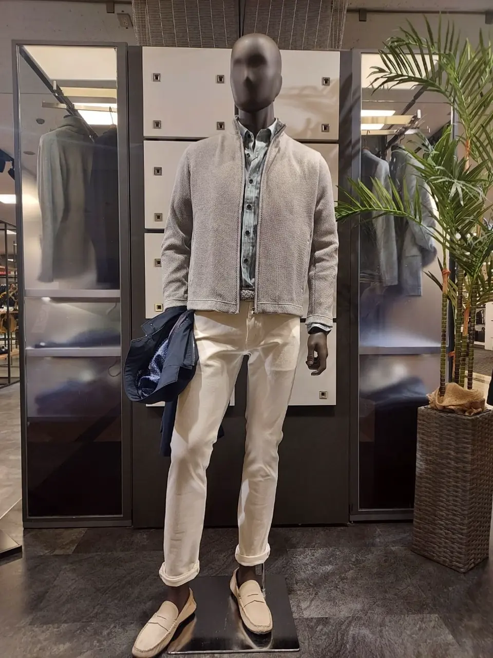  宮下 コーディネート画像