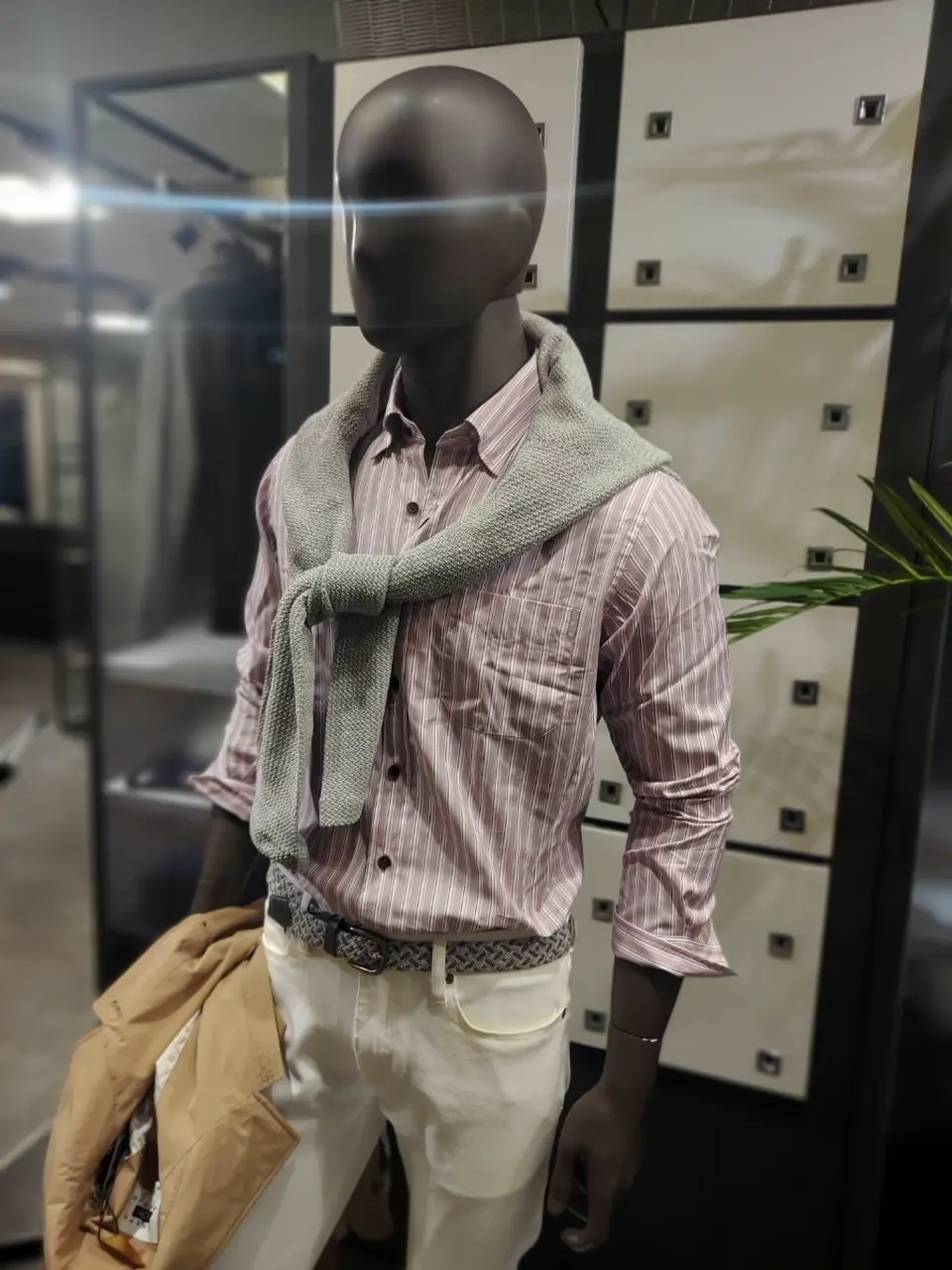 JOSEPH ABBOUD 宮下 コーディネート画像