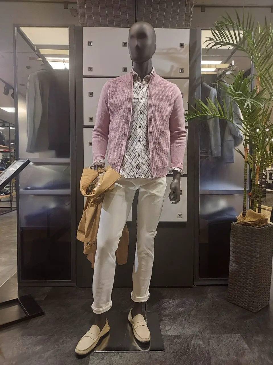  宮下 コーディネート画像