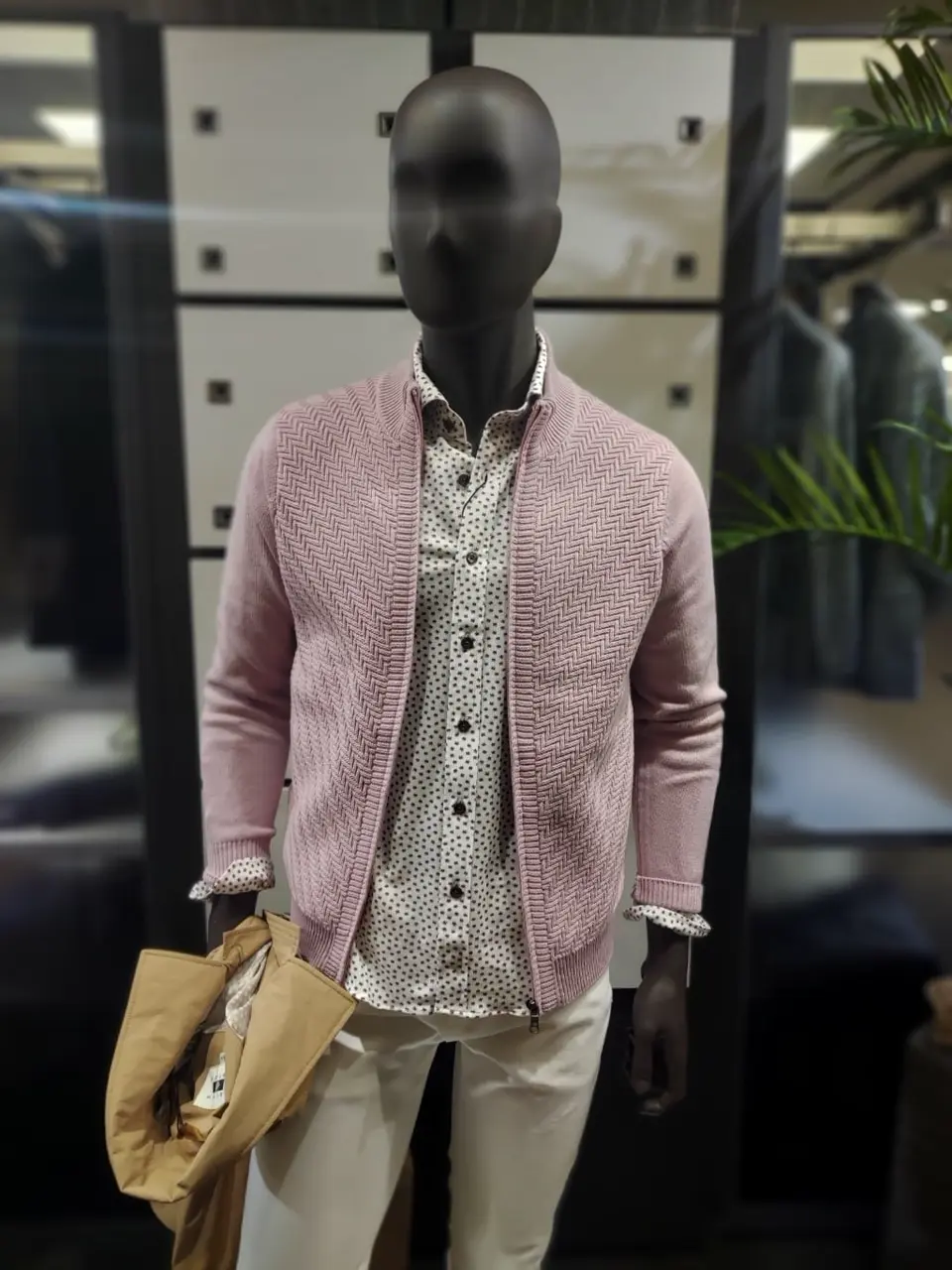 JOSEPH ABBOUD 宮下 コーディネート画像