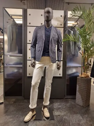 JOSEPH ABBOUD 宮下 コーディネート画像