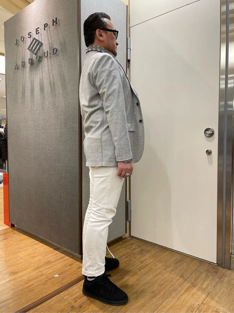 JOSEPH ABBOUD 辰見 コーディネート画像