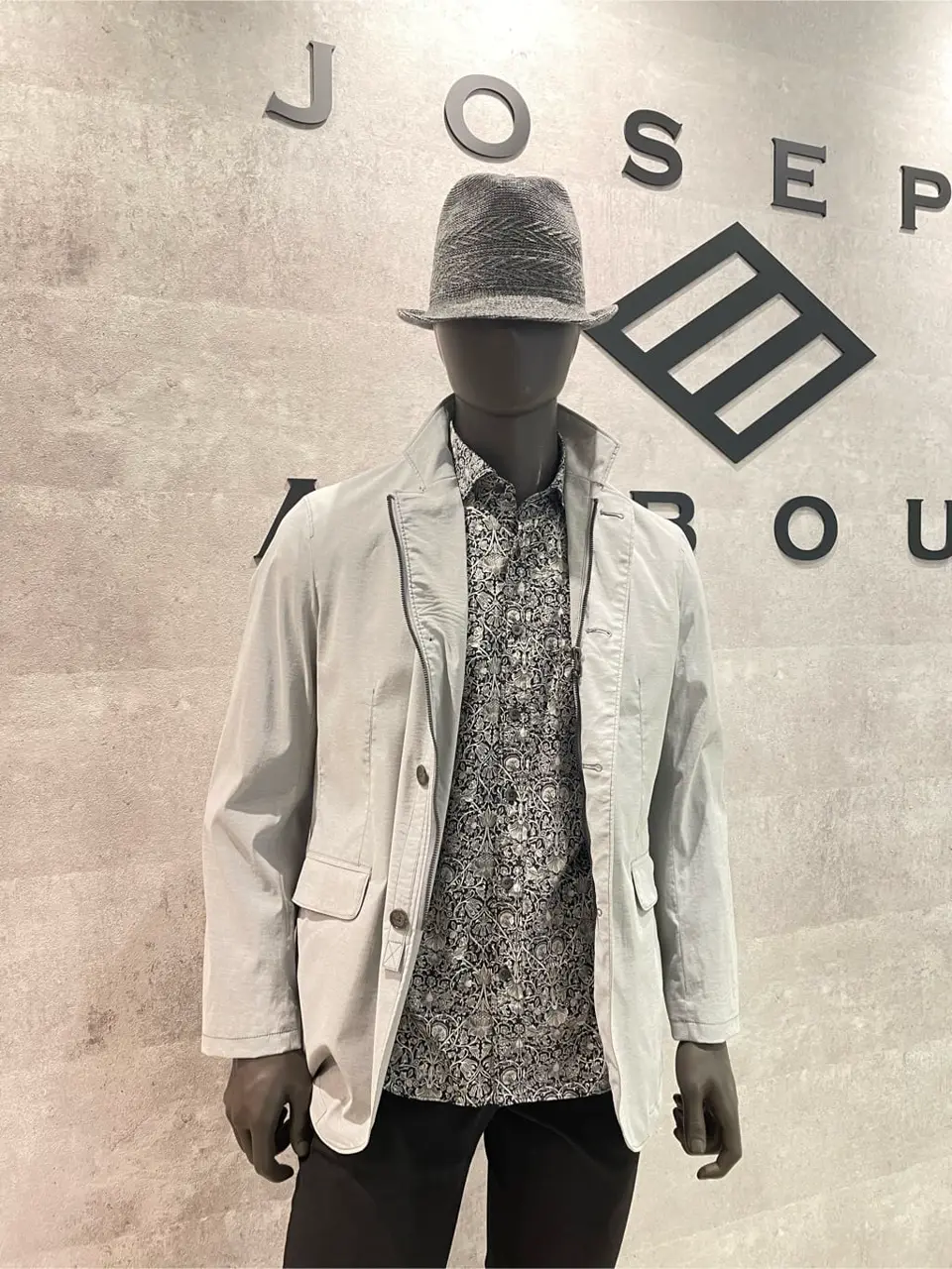 JOSEPH ABBOUD 東　 コーディネート画像