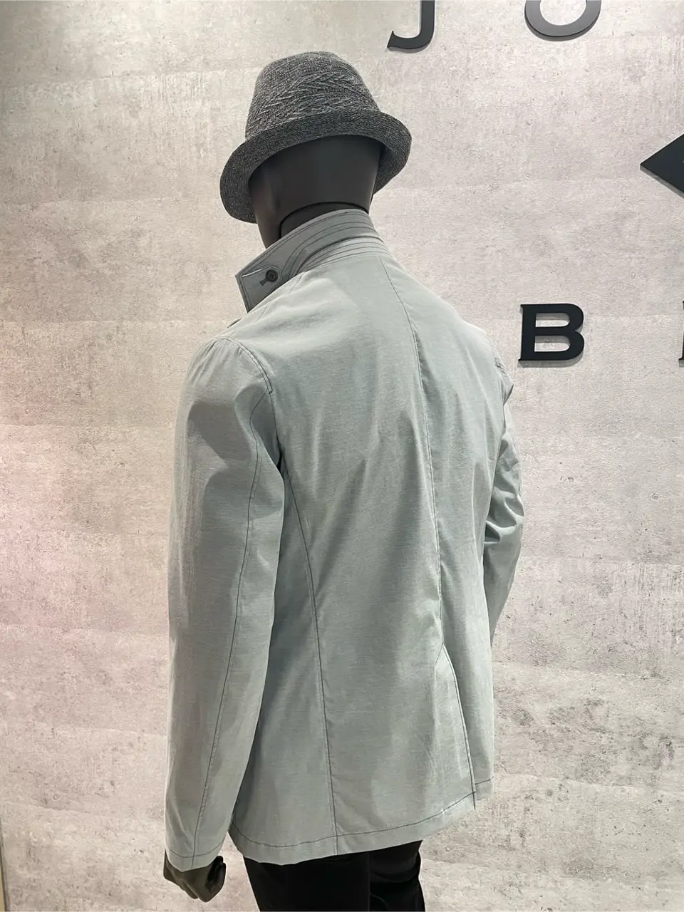 JOSEPH ABBOUD 東　 コーディネート画像