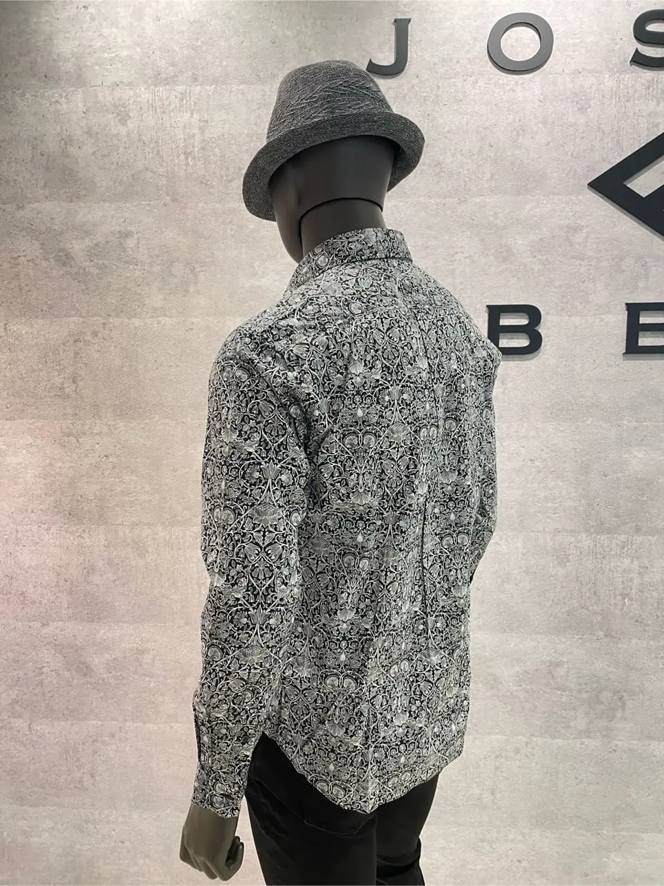 JOSEPH ABBOUD 東　 コーディネート画像