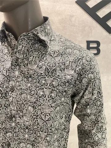 JOSEPH ABBOUD 東　 コーディネート画像