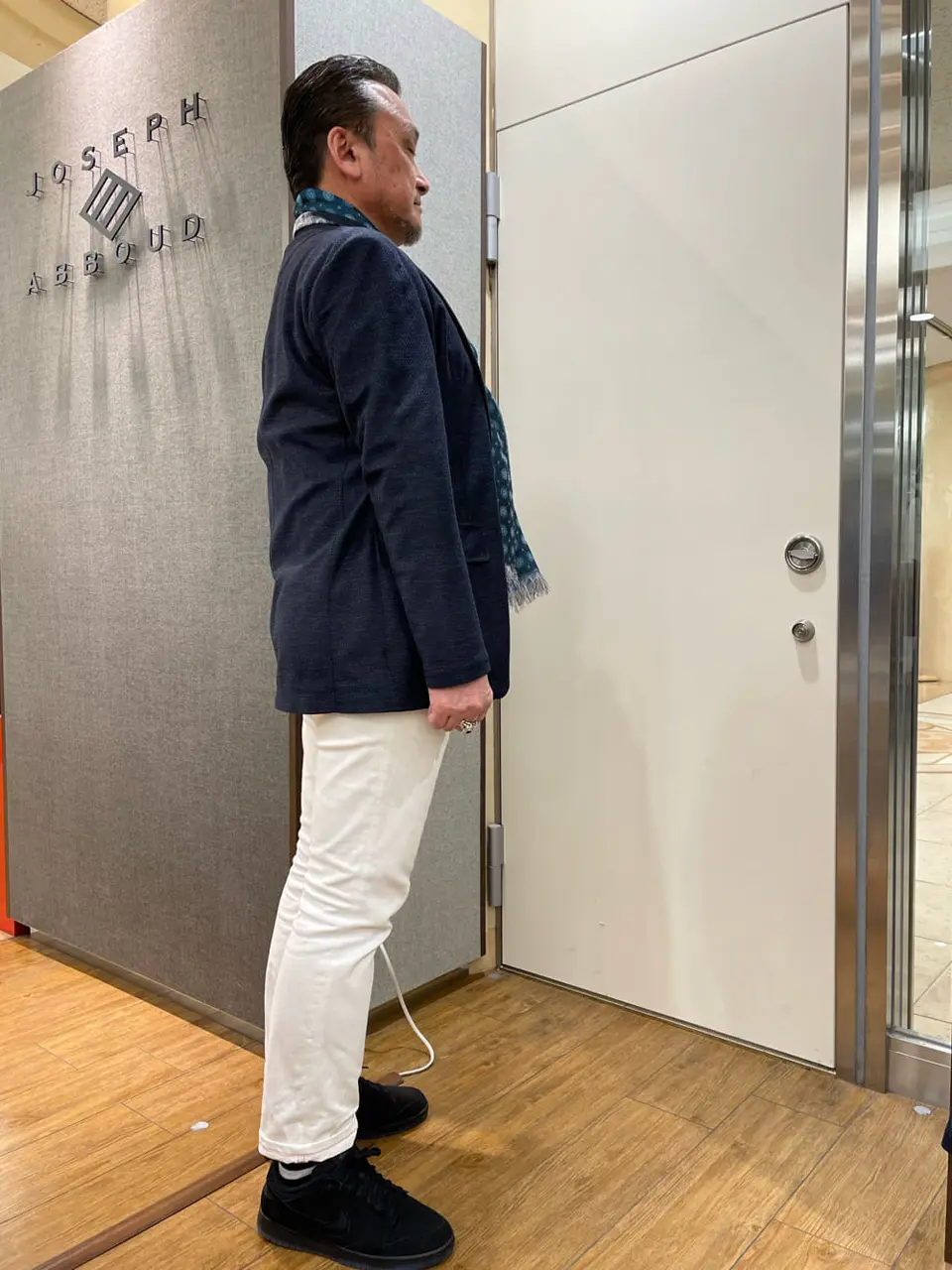 JOSEPH ABBOUD 辰見 コーディネート画像