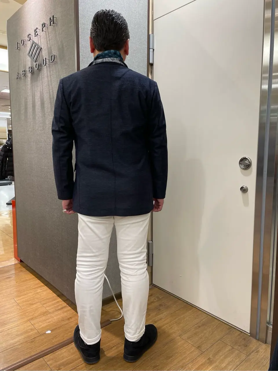 JOSEPH ABBOUD 辰見 コーディネート画像