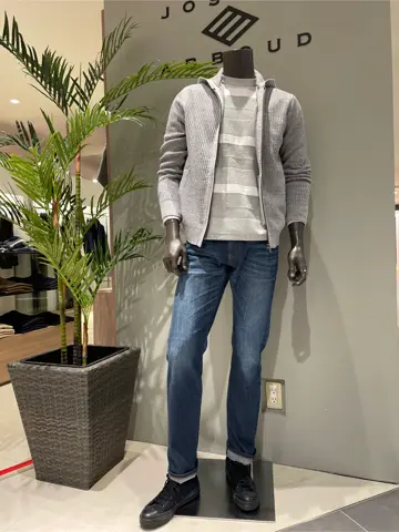 JOSEPH ABBOUD 伊津野 コーディネート画像