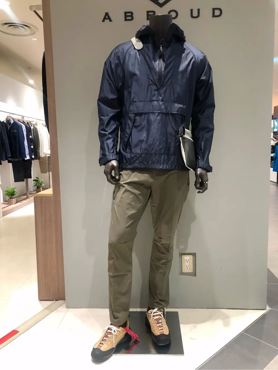 JOSEPH ABBOUD 川田 コーディネート画像