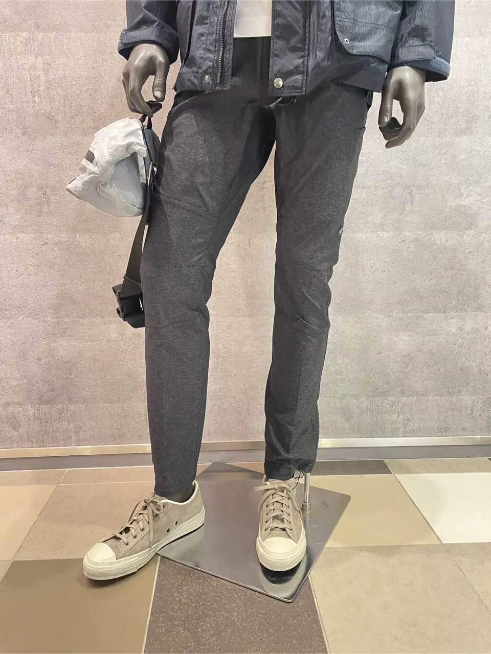 JOSEPH ABBOUD 東　 コーディネート画像