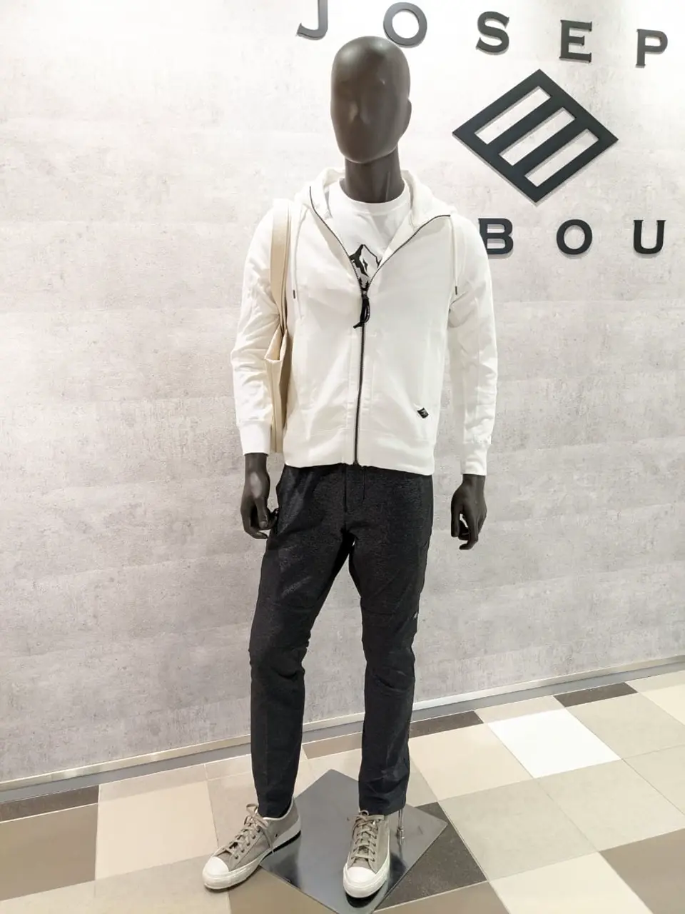 JOSEPH ABBOUD 大久 コーディネート画像