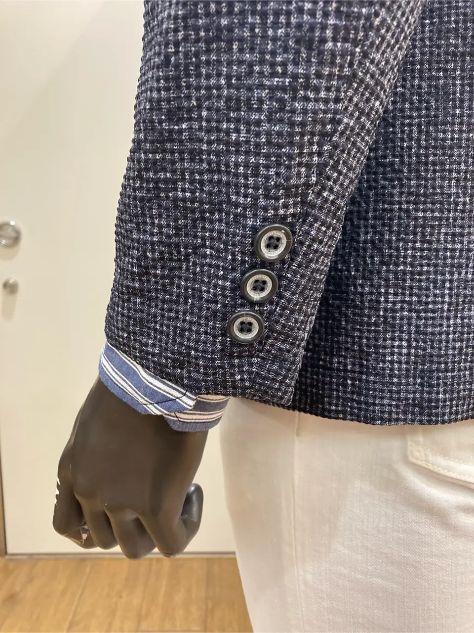 JOSEPH ABBOUD 丈六 コーディネート画像