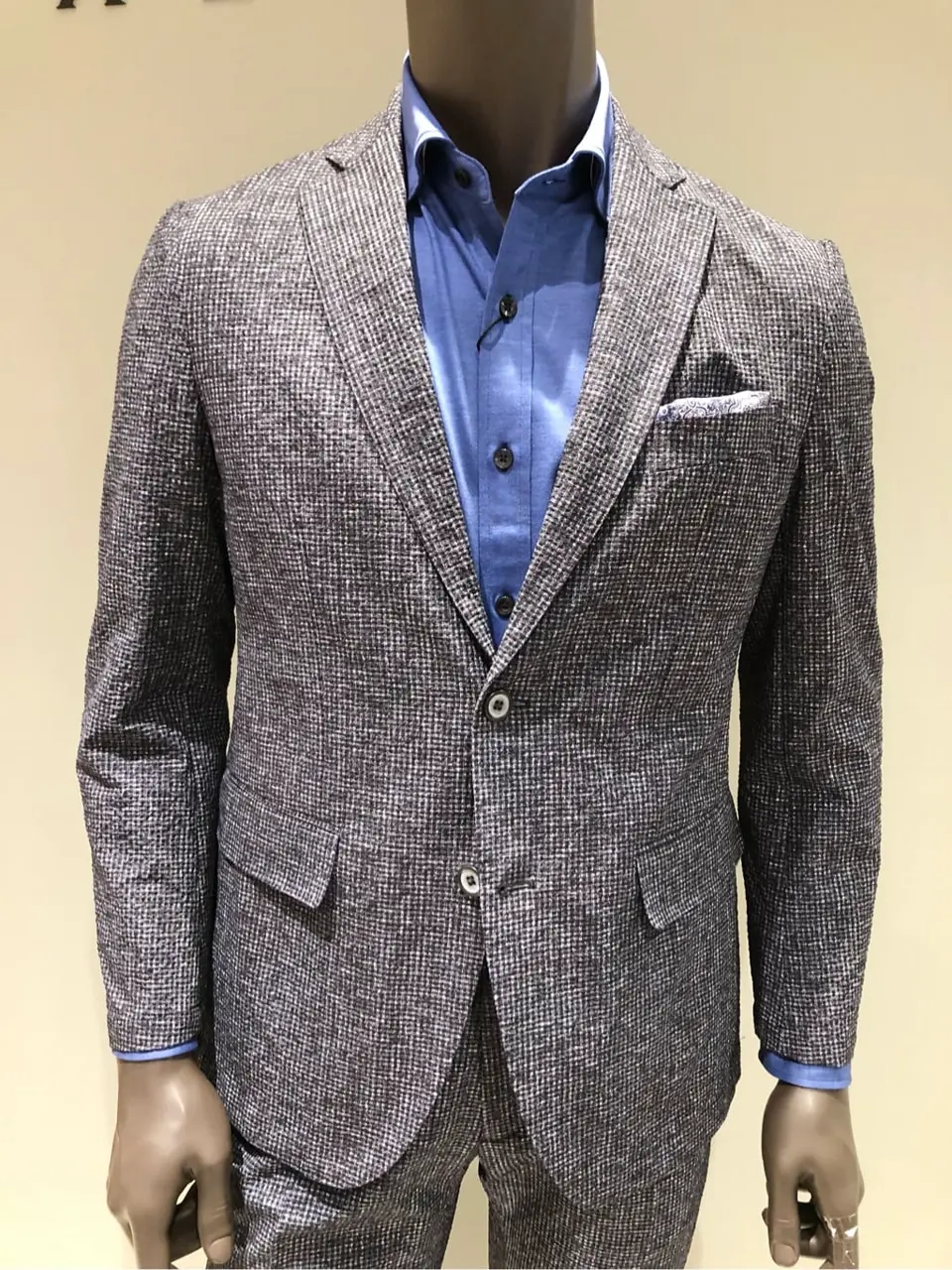 JOSEPH ABBOUD 川田 コーディネート画像